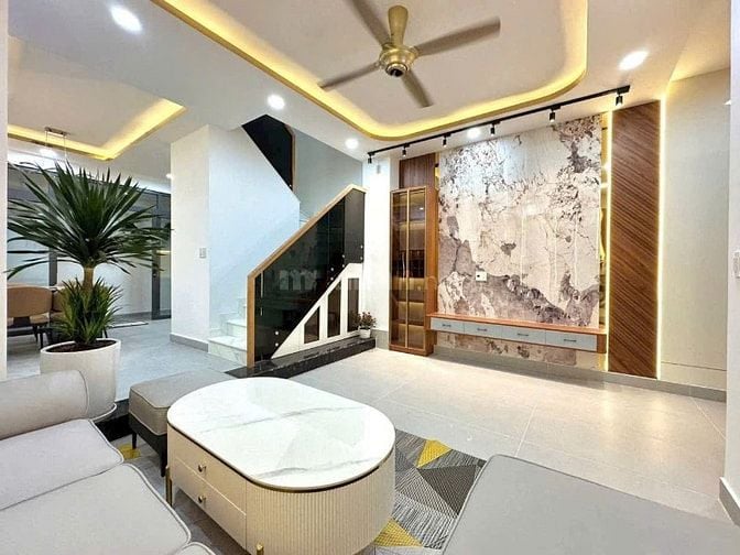 Đường Đào Tấn, Q5 84m2 giá 3Tỷ180, nhà 4PN, thiện chí chủ bớt lộc, SHR