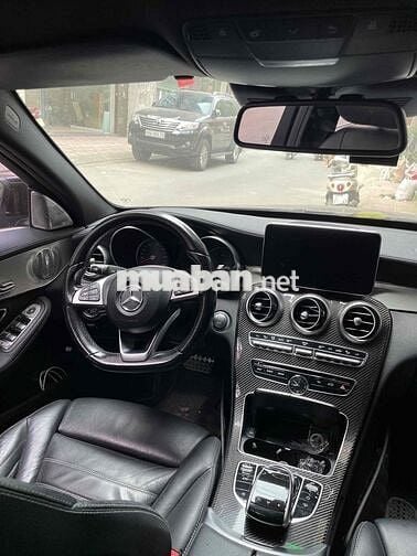 Mercedes Benz C300 AMG 2017 - 98000 km