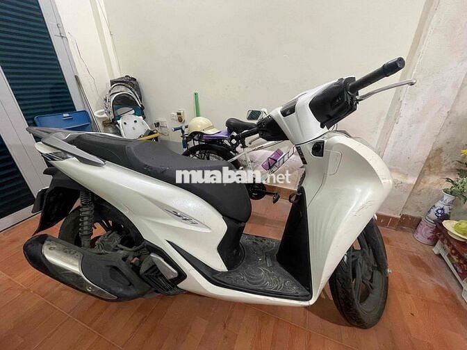Cần bán Honda SH 2023 mới đi 9200km, biển 29 đẹp