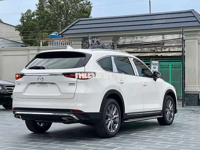 2025 Premium - 0000 km