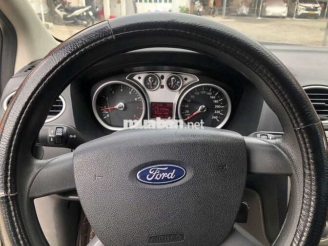 Ford Focus 1.8 AT Hatchback sx2011 - 82000 km