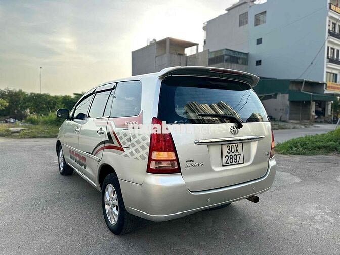 Toyota Innova 2006 G - 25000 km
