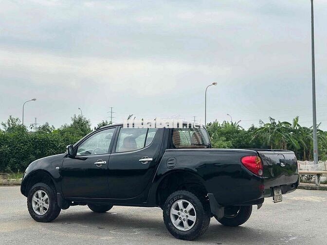 Mitsubishi Triton 2009 GLS 2.5 MT 4x4