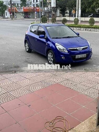 Hyundai i20 2011 1.4 AT - 116000 km