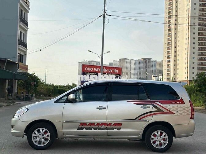 Toyota Innova 2006 G - 25000 km
