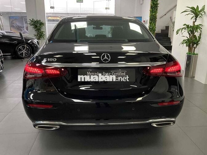 Mercedes Benz E180 16000 km Chính Hãng