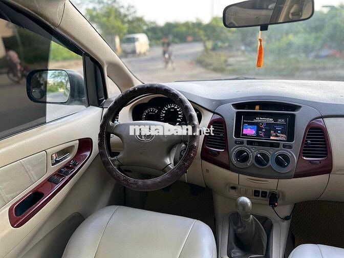Toyota Innova 2006 G - 25000 km