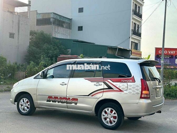 Toyota Innova 2006 G - 25000 km