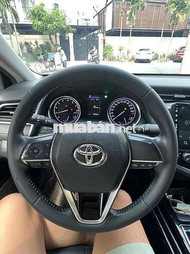 Toyota Camry 2020 2.0G - 76000 km