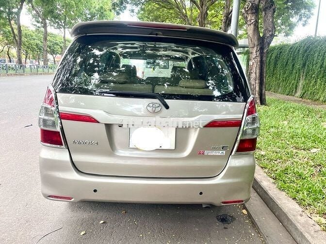Toyota Innova 2016 2.0E zin xe gia đình chính chủ