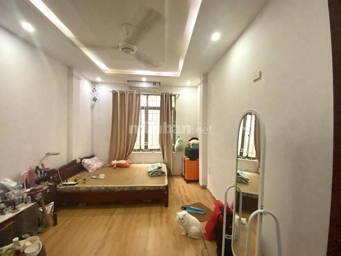 VĨNH PHÚC Đội Nhân 35m² _ ngõ thông thoáng rộng rãi, gần đường ô tô.