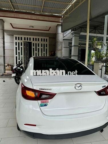 Mazda 2 2016  1.5 AT Sedan - 189000 km