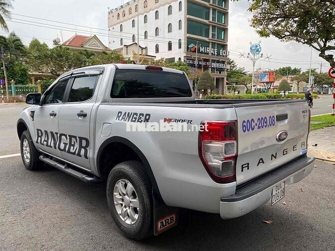 Ford Ranger 2015 STD zin tuyệt đối từ nắp cam cò