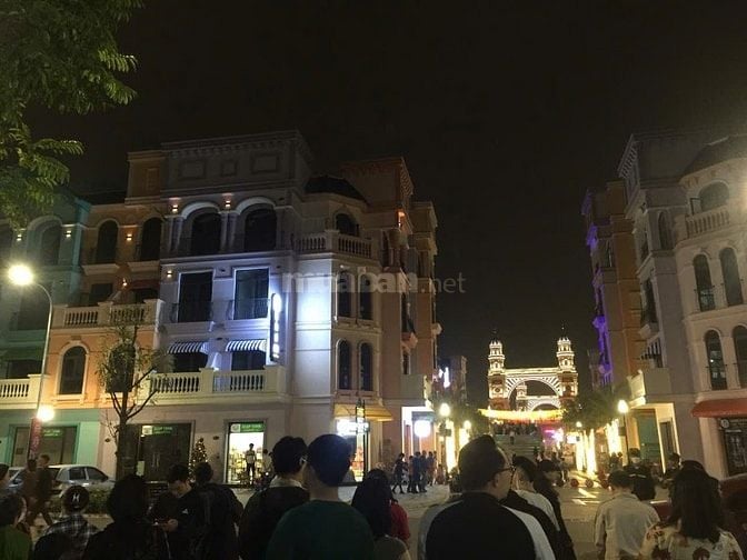 Chính Chủ cần sang nhượng, bán shophouse tại Mega Grand World Hà Nội 
