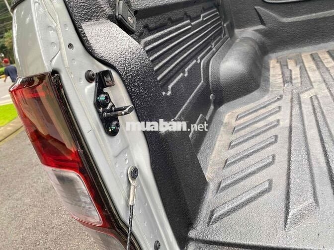 Ford Ranger 2015 STD zin tuyệt đối từ nắp cam cò