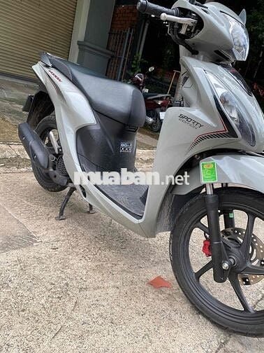 Mua bán tại nhà giá sinh viên vision bánh lớn form