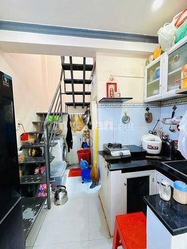 2,88tỷ căn góc trệt 2 lầu đúc btct 2pn , nhà nhỏ giá mềm khu hiện hữu 