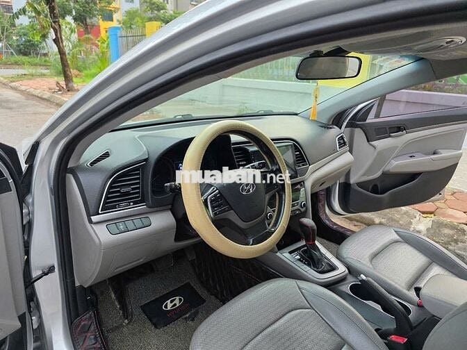 Hyundai Elantra 2016 1.6 AT xe đẹp bản đủ