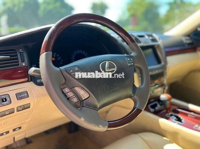 Lexus LS46***5000 km