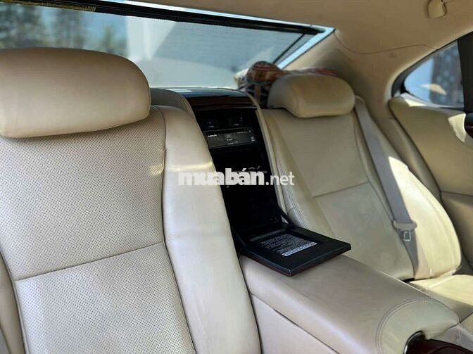 Lexus LS46***5000 km