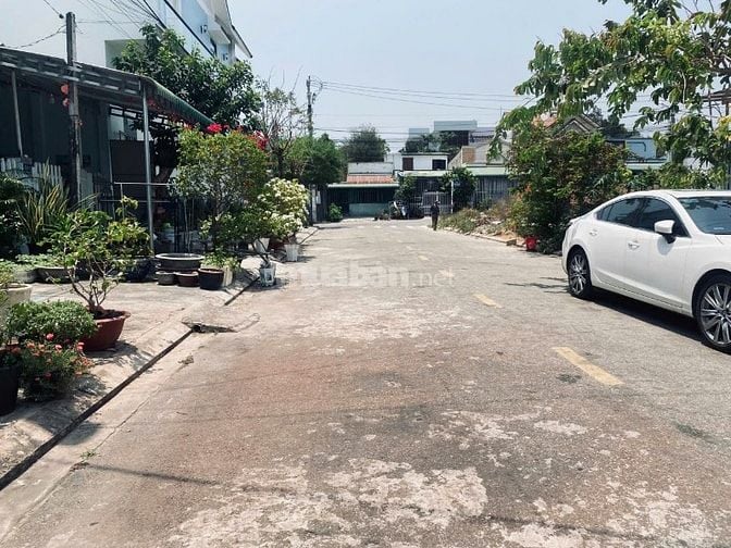 Bán Nhà 5x20(100m2) KDC Nguyễn Thái Học LaGi Giá Siêu Tốt 