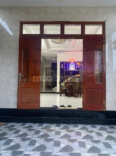 Bán Nhà 5x20(100m2) KDC Nguyễn Thái Học LaGi Giá Siêu Tốt 