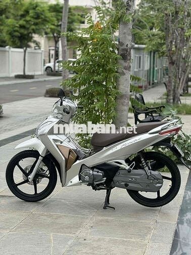 CẦN BÁN XE FUTURE 2020 MÀU BẠC