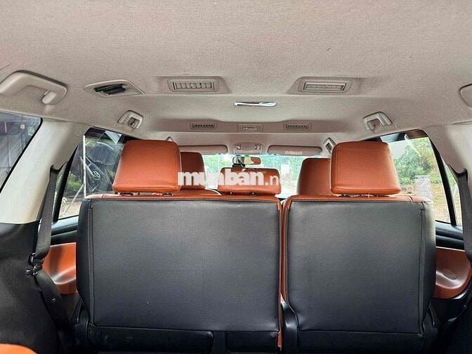 Toyota Innova 2019 2.0G - 102000 km