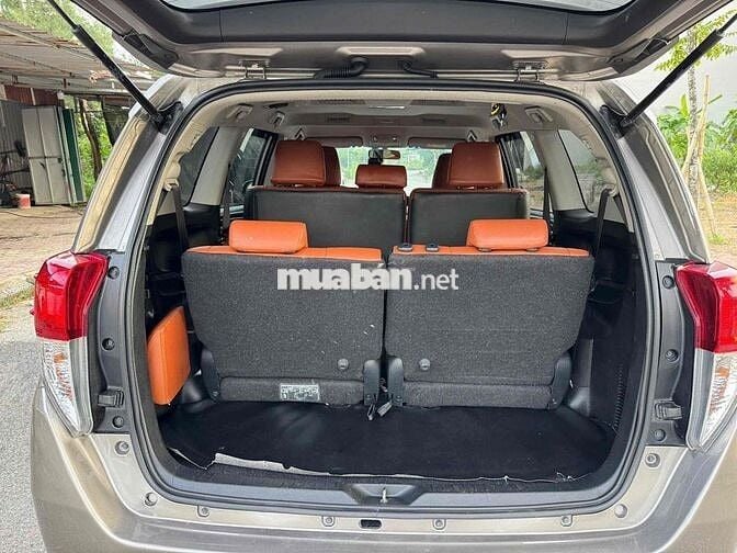 Toyota Innova 2019 2.0G - 102000 km