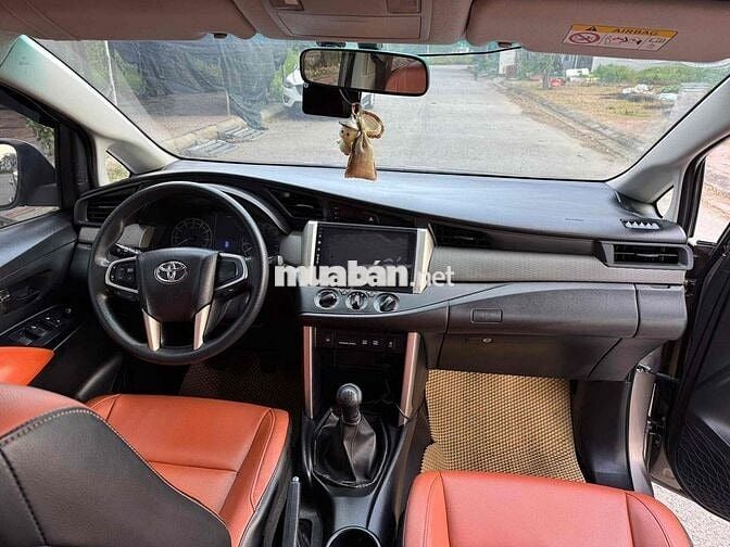 Toyota Innova 2019 2.0G - 102000 km
