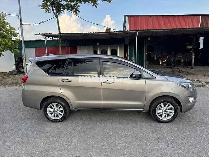 Toyota Innova 2019 2.0G - 102000 km