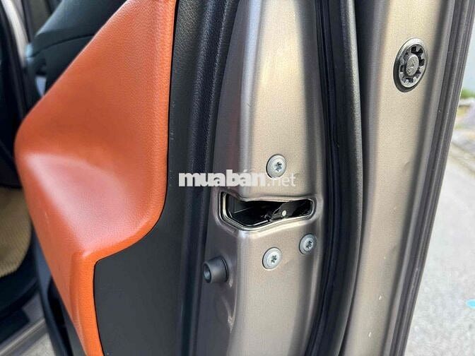 Toyota Innova 2019 2.0G - 102000 km