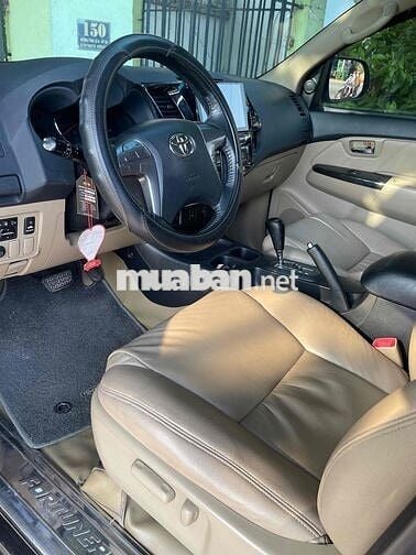 Toyota Fortuner 2014 2.7V 4x4 AT - 104000 km