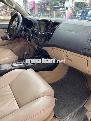 Toyota Fortuner 2014 2.7V 4x4 AT - 104000 km