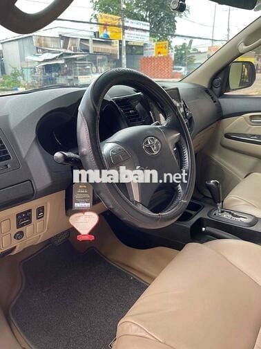 Toyota Fortuner 2014 2.7V 4x4 AT - 104000 km