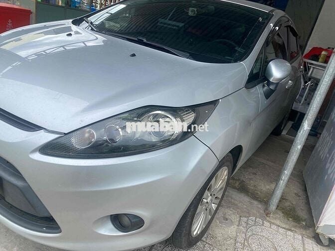 Ford Fiesta 2011 1.6 AT Sedan - 112000 km