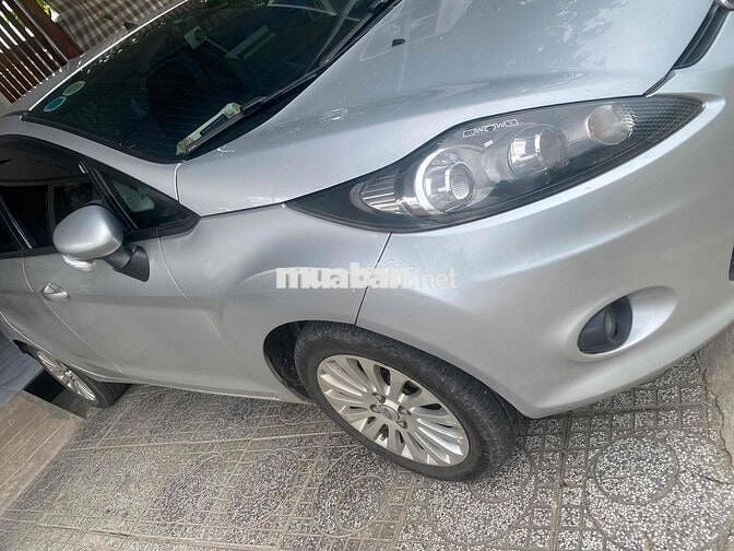 Ford Fiesta 2011 1.6 AT Sedan - 112000 km