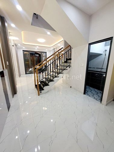 NHÀ MỚI ĐẸP TẶNG NỘI THẤT gần CHỢ TÂN HƯƠNG- AEON MALL
