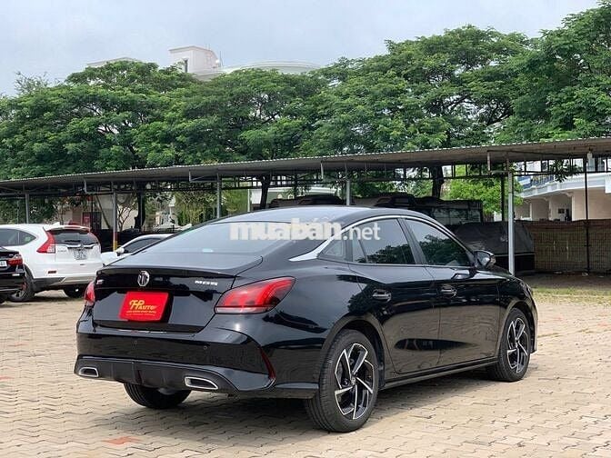 xe gia đình MG MG5 2023 luxury full hãng 16000 km
