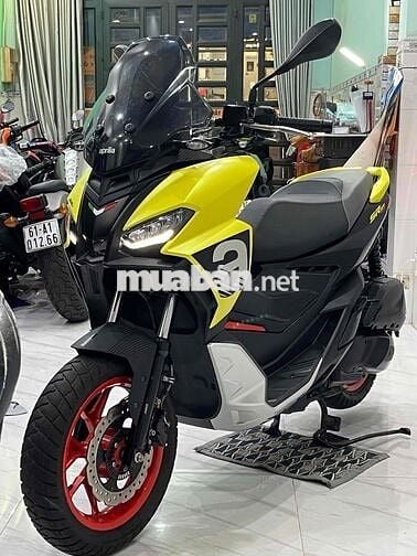 Aprilia SRGT200