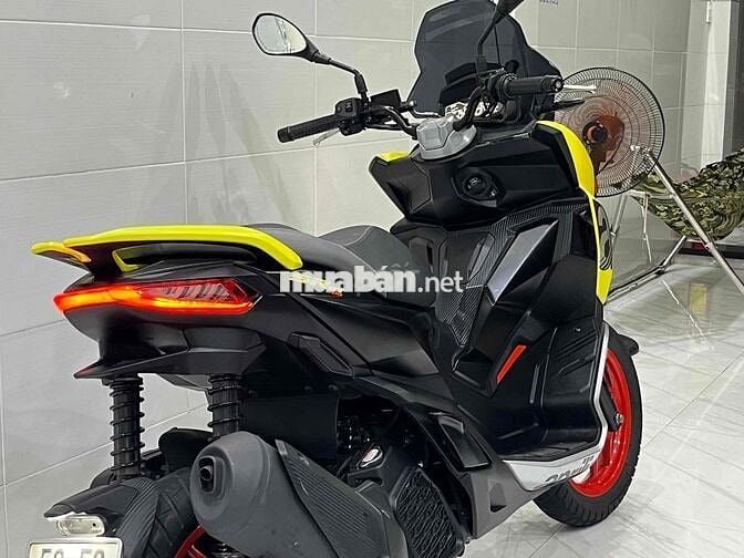 Aprilia SRGT200