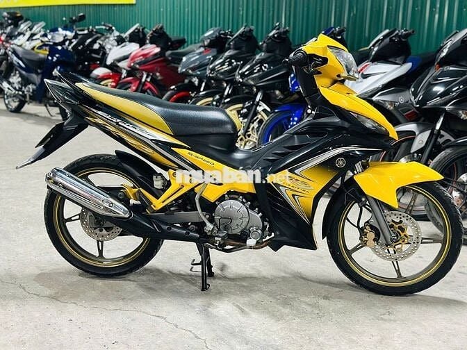 XE MÁYTHANH TÙNG_EXCITER 135 CÔN TAY MÀU VÀNG ĐEN