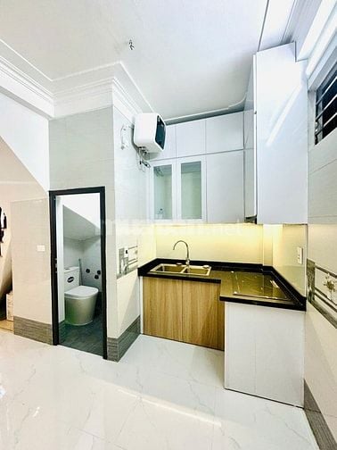 NHÀ PHỐ THANH XUÂN BÁN GẤP - NHỈNH 6 TỶ - 05 NGỦ ĐẸP, Ở NGAY SỔ ĐỎ TRA