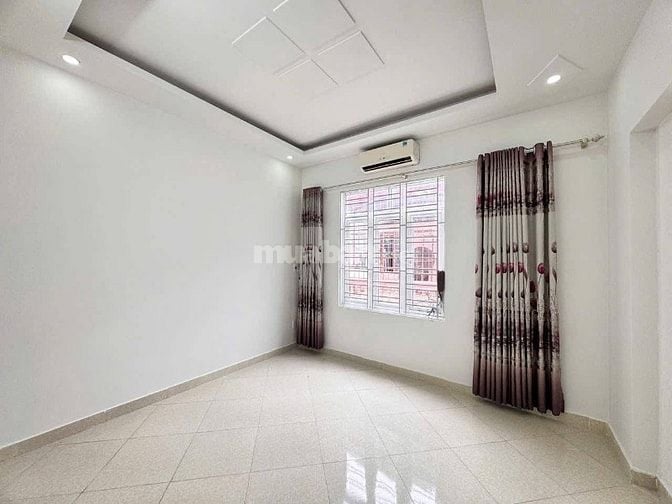 Chính chủ ra nhà gấp đường Đặng Minh Trứ, Tân Bình, giá 2tỷ880