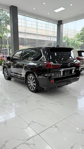 Bán Lexus LX570 nhập Mỹ sản xuất 2016, 1 chủ từ mới, biển Hà Nội.