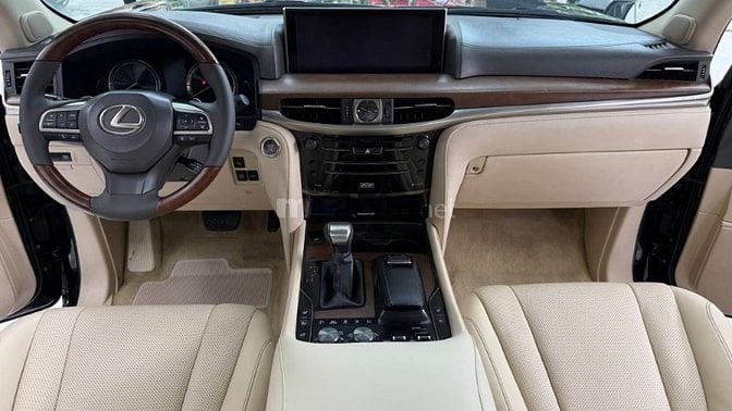 Bán Lexus LX570 nhập Mỹ sản xuất 2016, 1 chủ từ mới, biển Hà Nội.
