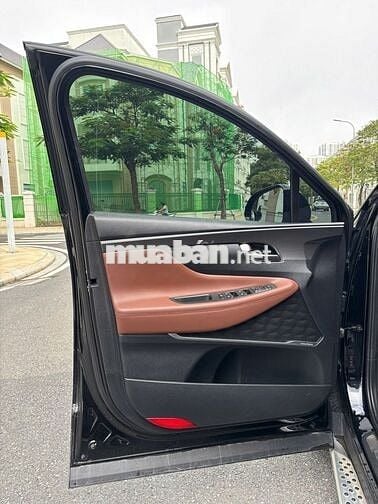 Hyundai SantaFe 2.5GAT Model 2022 Máy Xăng Biển SG