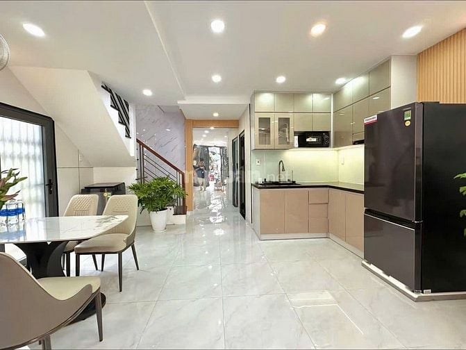 BÁN MẶT TIỀN VIP PHÚ NHUẬN hh 80Tr
