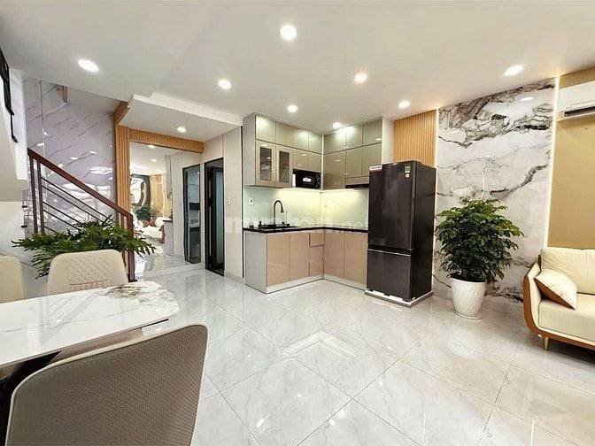 BÁN MẶT TIỀN VIP PHÚ NHUẬN hh 80Tr