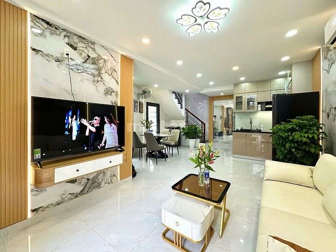 BÁN MẶT TIỀN VIP PHÚ NHUẬN hh 80Tr